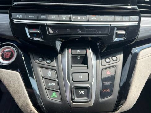 Used 2025 Honda Odyssey Elite image 20