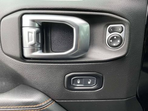 Used 2023 Jeep Gladiator Mojave w/ LED Lighting Group AWD/4WD image 25