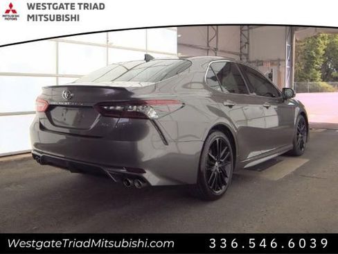 Used 2021 Toyota Camry XSE FWD image 4