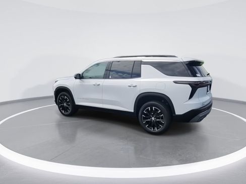 New 2026 Chevrolet Traverse LT w/ Enhanced Driving Package image 6