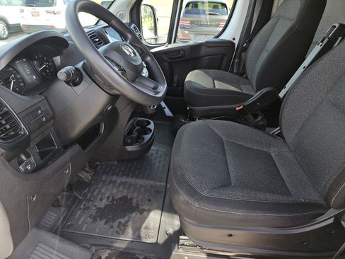 Used 2023 RAM ProMaster 2500 FWD image 16