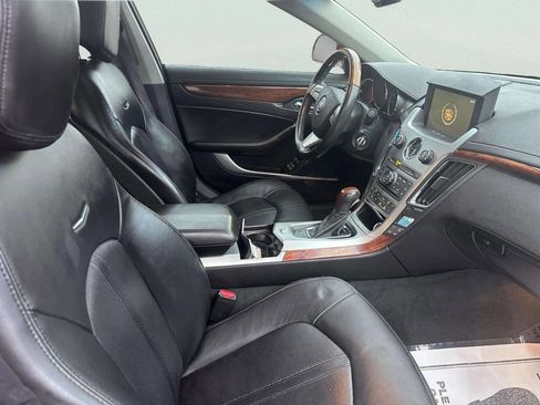 Used 2010 Cadillac CTS Premium image 12