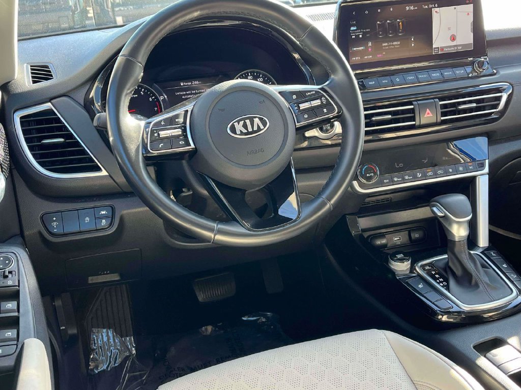 Used 2021 Kia Seltos SX AWD/4WD image 2