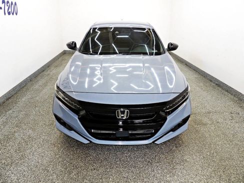 Used 2022 Honda Accord Sport image 2