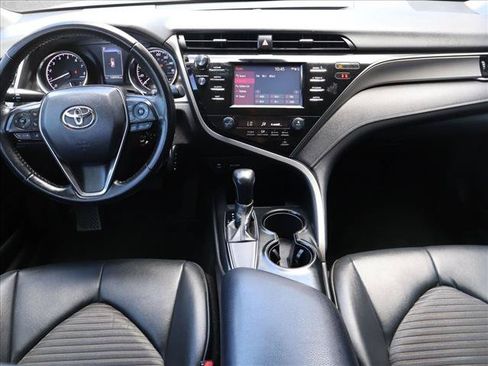 Used 2019 Toyota Camry SE FWD image 20