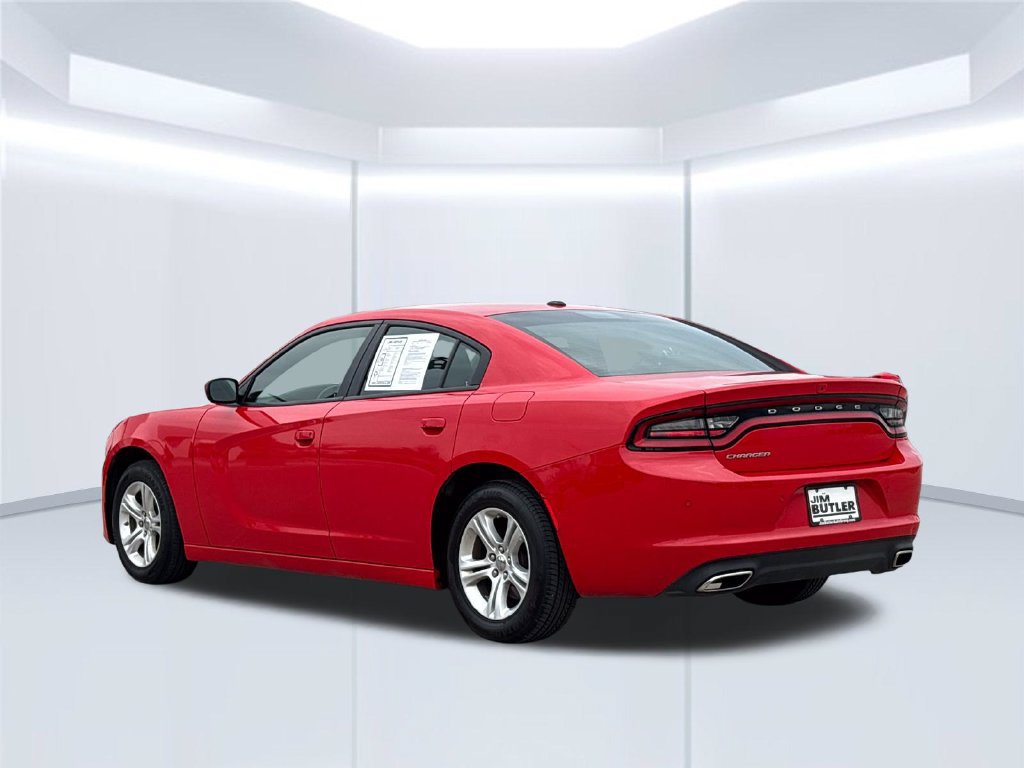 Used 2022 Dodge Charger SXT RWD image 3