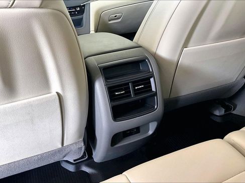 Used 2023 Cadillac XT5 Premium Luxury w/ Technology Package FWD image 13