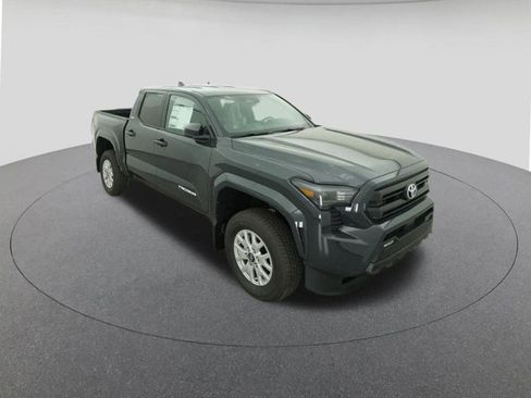 New 2026 Toyota Tacoma SR5 image 13