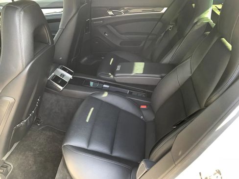 Used 2013 Porsche Panamera image 27