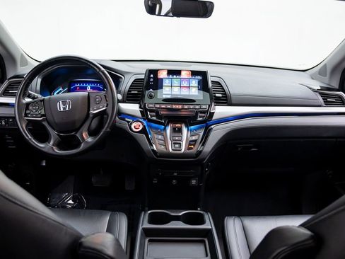 Used 2022 Honda Odyssey Touring image 11