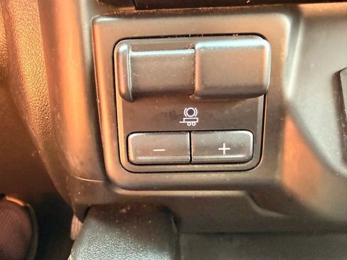 Used 2020 Chevrolet Silverado 3500 LTZ AWD/4WD image 34