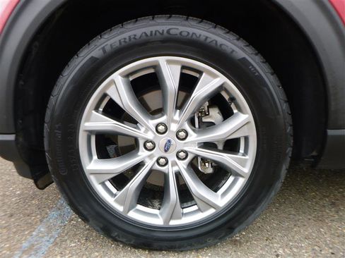 Used 2021 Ford Explorer XLT w/ Equipment Group 202A AWD/4WD image 23