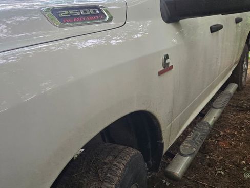 Used 2025 RAM 2500 Tradesman w/ Chrome Appearance Group AWD/4WD image 12