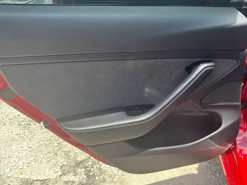 Used 2018 Tesla Model 3 Long Range RWD image 12