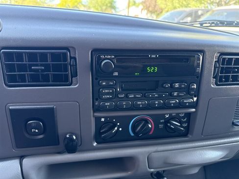 Used 2001 Ford F250 XLT RWD image 37