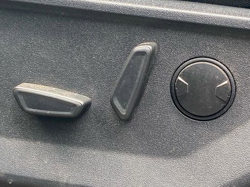 Used 2021 Ford F150 XLT w/ Equipment Group 302A High image 9