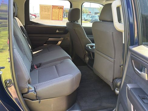 Used 2022 Toyota Tundra SR5 w/ Convenience Package RWD image 11