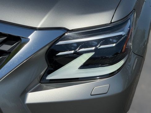 Used 2023 Lexus GX 460 Premium w/ Premium Package AWD/4WD image 12