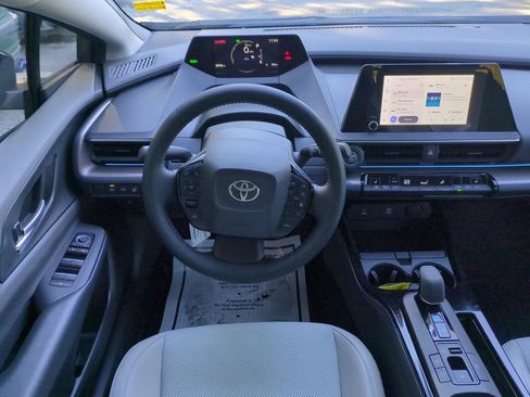 Certified 2026 Toyota Prius XLE image 15