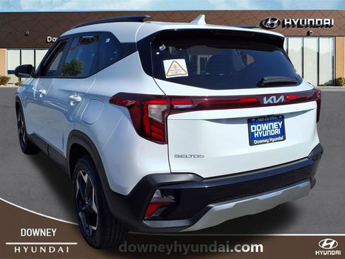 Used 2025 Kia Seltos S FWD image 7