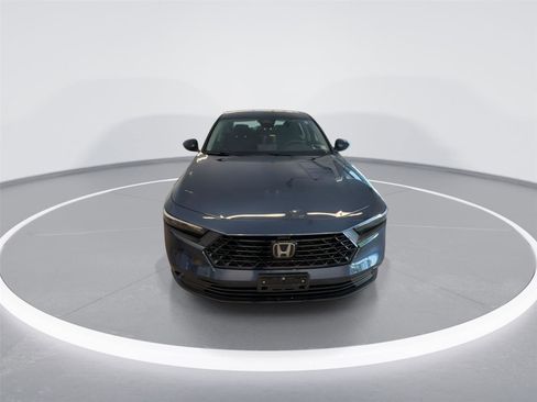 Used 2023 Honda Accord EX image 2
