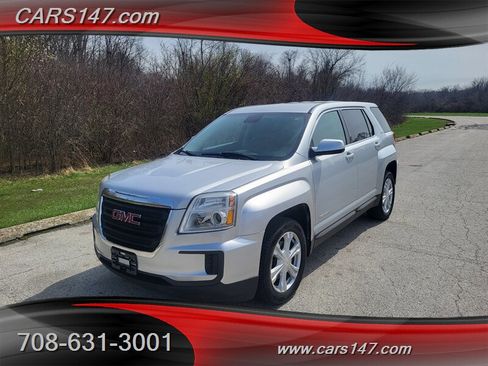 Used 2017 GMC Terrain SLE image 1