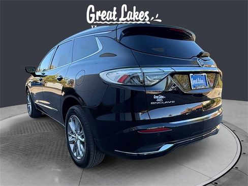 Used 2023 Buick Enclave Avenir image 3