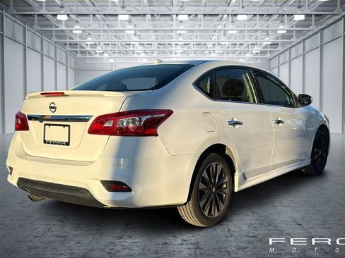 Used 2018 Nissan Sentra SR image 5