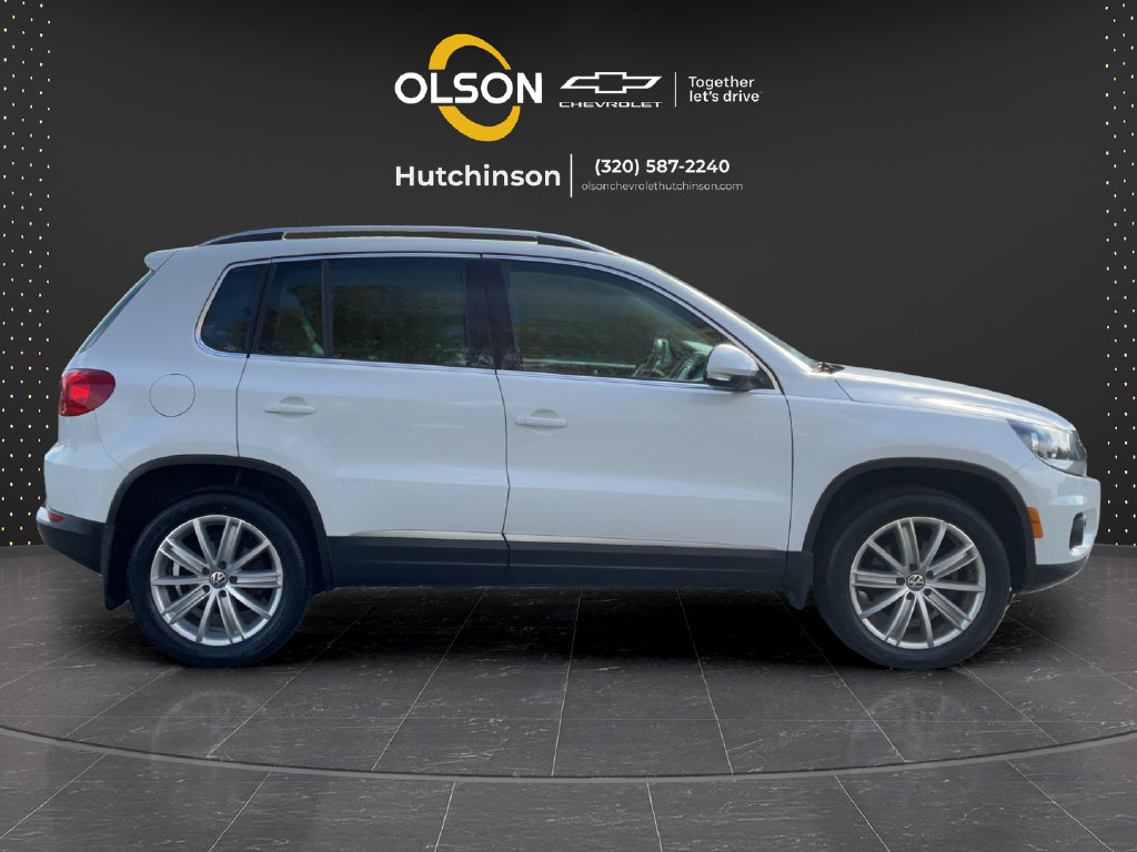 Used 2015 Volkswagen Tiguan SEL AWD/4WD image 14