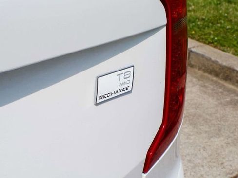 Used 2023 Volvo XC90 T8 Ultimate AWD/4WD image 17