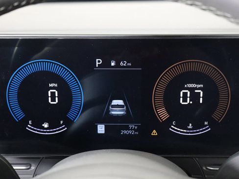 Used 2025 Hyundai Kona SEL AWD/4WD image 11