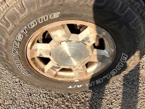 Used 2004 GMC Yukon XL SLT w/ Preferred Equipment Group image 36