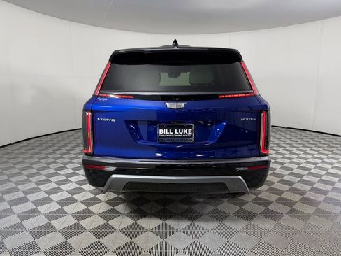 Used 2026 Cadillac Vistiq Sport image 9