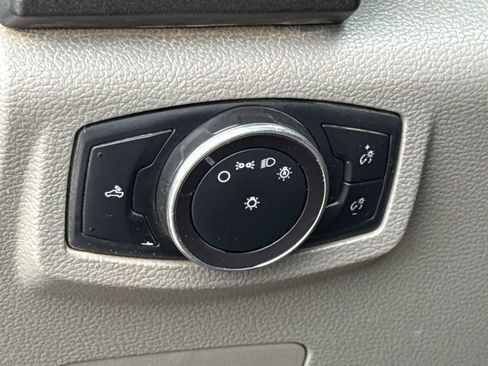 Used 2019 Ford F250 XL w/ Power Equipment Group AWD/4WD image 23