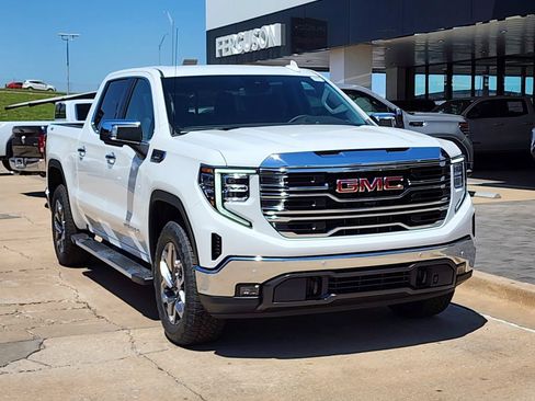 New 2026 GMC Sierra 1500 SLT w/ SLT Premium Plus Package AWD/4WD image 2