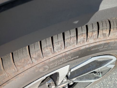 New 2026 Chevrolet Equinox EV LT image 12