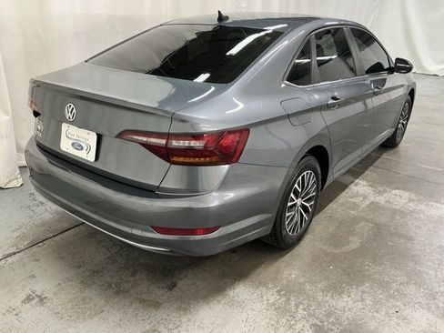 Used 2019 Volkswagen Jetta SEL image 3