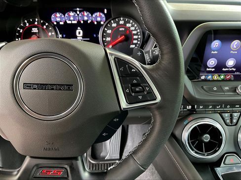 Used 2019 Chevrolet Camaro SS RWD image 11