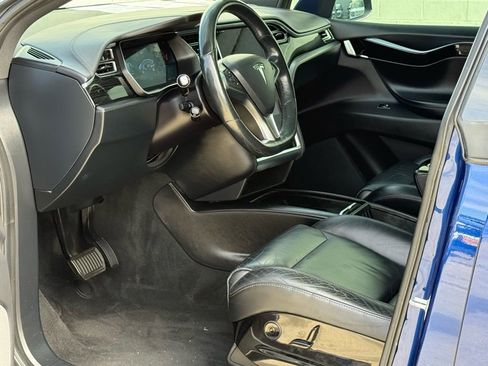 Used 2016 Tesla Model X 90D image 5