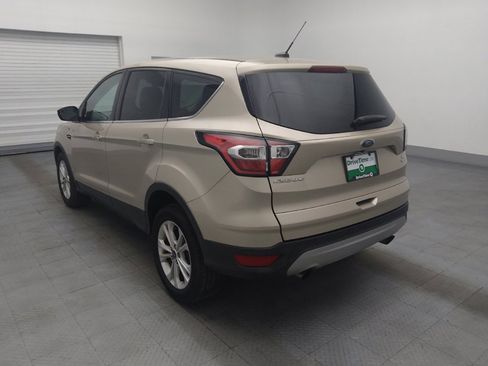 Used 2017 Ford Escape SE FWD image 5