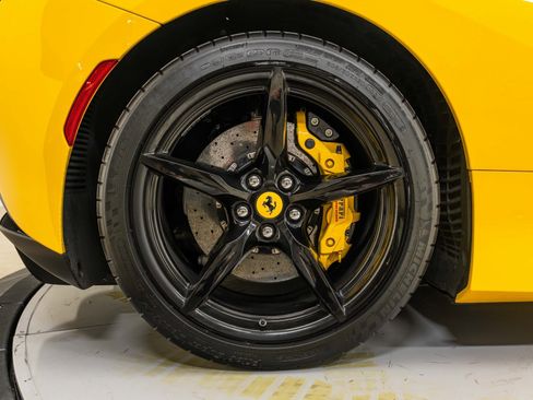 Used 2021 Ferrari F8 Tributo image 15