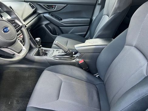 Used 2023 Subaru Crosstrek 2.0i image 9