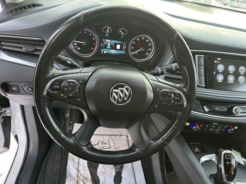 Used 2019 Buick Enclave Premium image 24