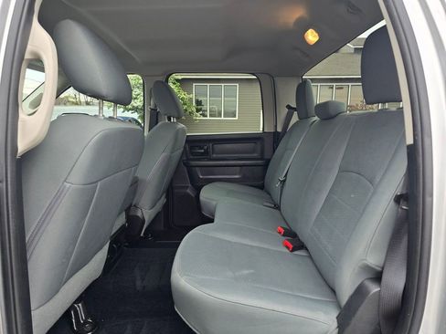 Used 2016 RAM 2500 Tradesman w/ Chrome Appearance Group AWD/4WD image 16