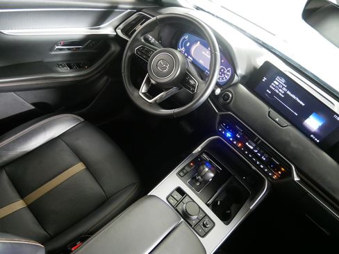 Certified 2024 MAZDA CX-90 Plug-In Hybrid w/ Premium Plus AWD/4WD image 9