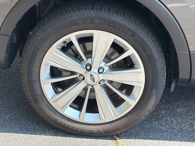 Used 2019 Ford Explorer Limited w/ Class III Trailer Tow Package FWD image 19