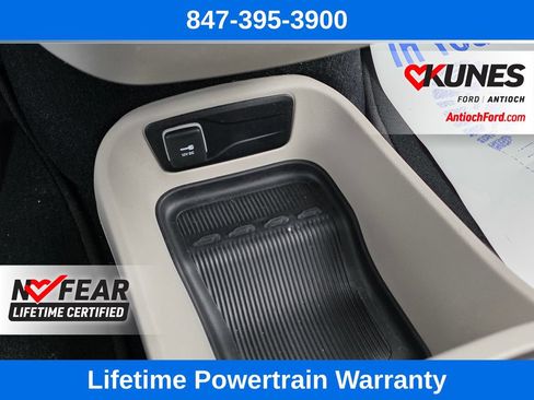 Used 2024 Chrysler Pacifica Touring-L FWD image 53