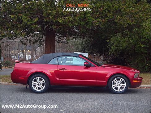 Used 2006 Ford Mustang Premium image 5