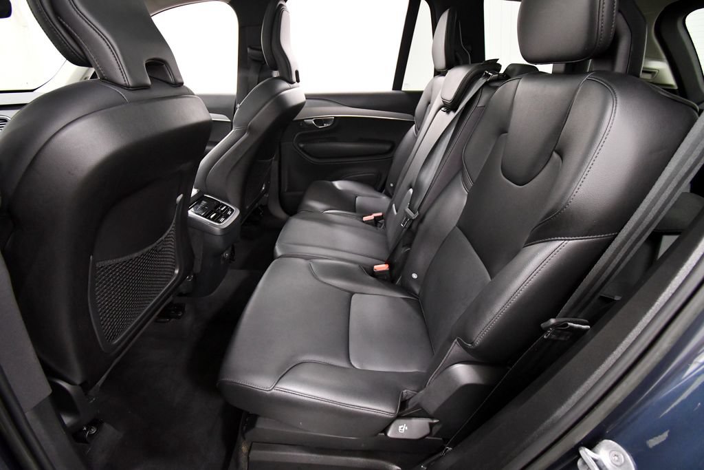 Used 2023 Volvo XC90 B5 Core AWD/4WD image 15