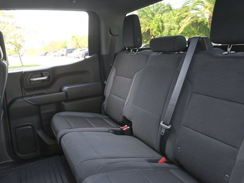 Used 2022 Chevrolet Silverado 1500 Custom image 14